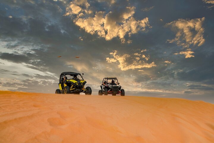 Buggy ride desert couple