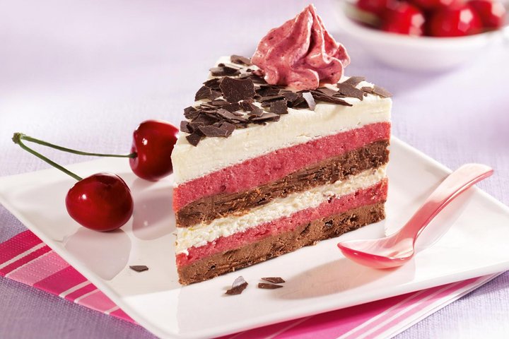 Floating restaurant experience