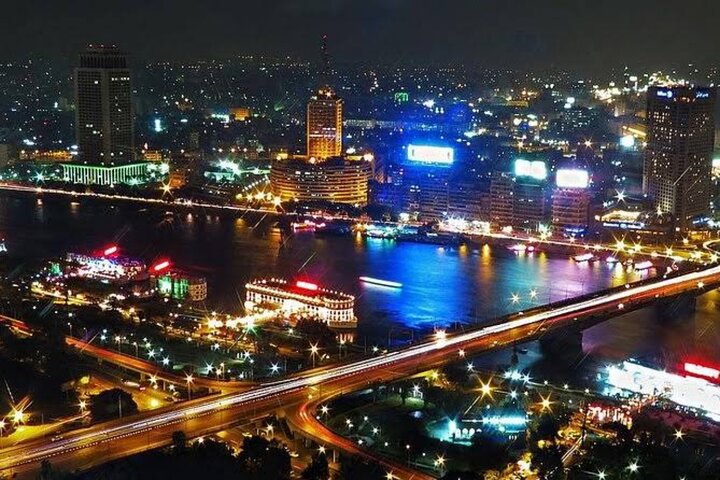 Intimate cruise for couples