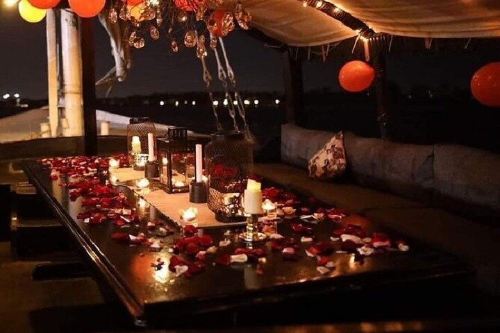 Luxury couple yacht experience