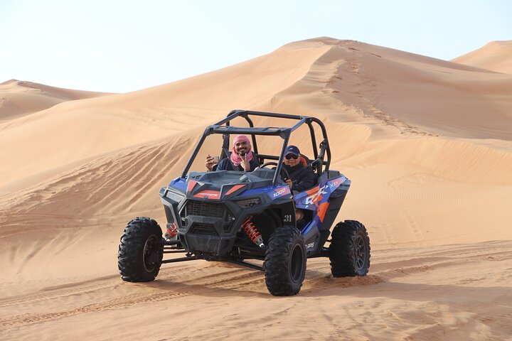 1-Hour Red Dunes Buggy Tour for Family