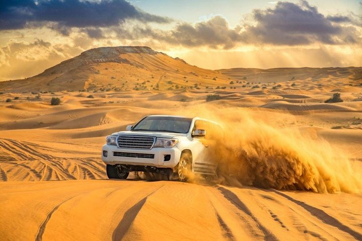 Dubai Red Dunes Desert Safari with 5* BBQ