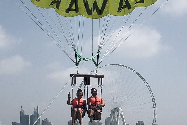 Tandem parasail ride