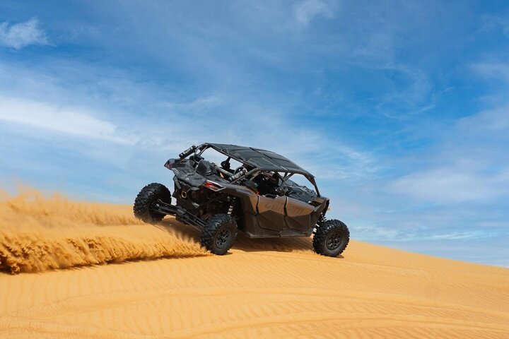 dubai-family-desert-tour-buggy