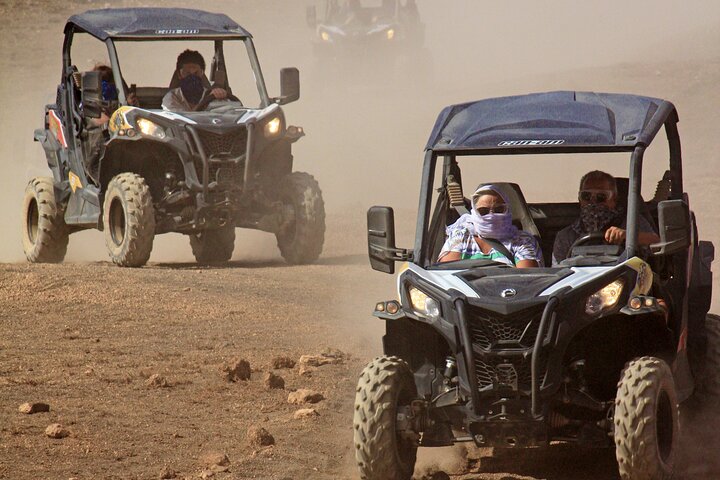 family-canam-buggy-tour-dubai